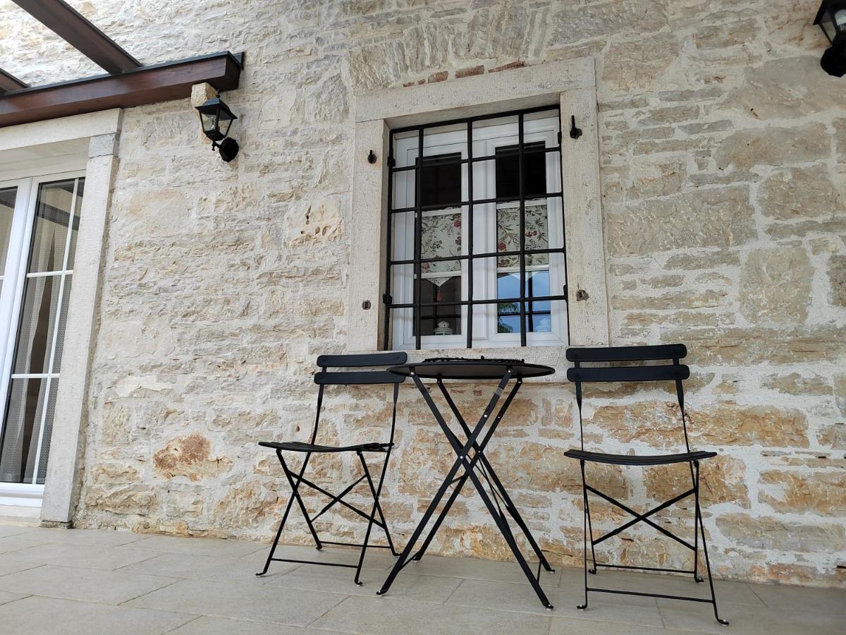 Villa Emilia Vižinada Εξωτερικό φωτογραφία